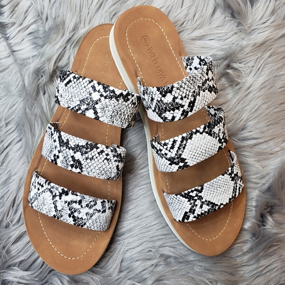 White triple strap snake print slides - Picture 3 of 3